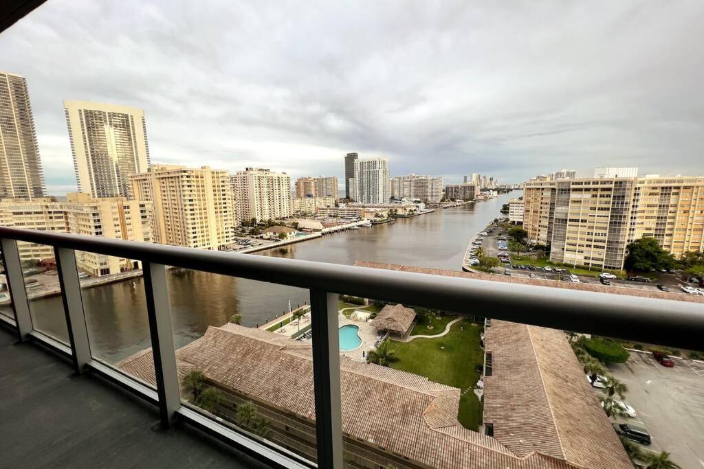 Beachwalk 1B 1B Incredible View Apartment 14 A ハランデール・ビーチ エクステリア 写真